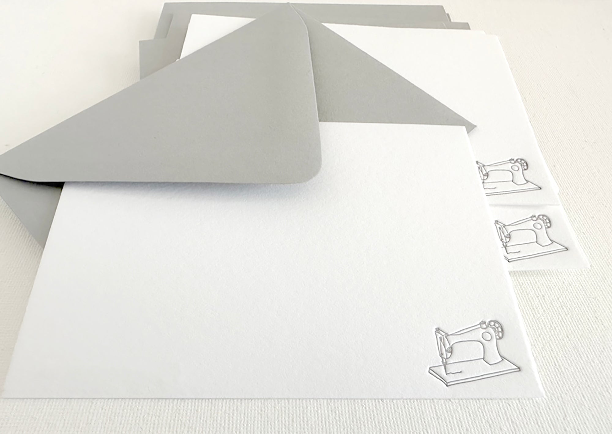sewing machine note cards
sewing machine stationery
sewing machine letterpress stationery
letterpress stationery with sewing machine design
singer sewing machine