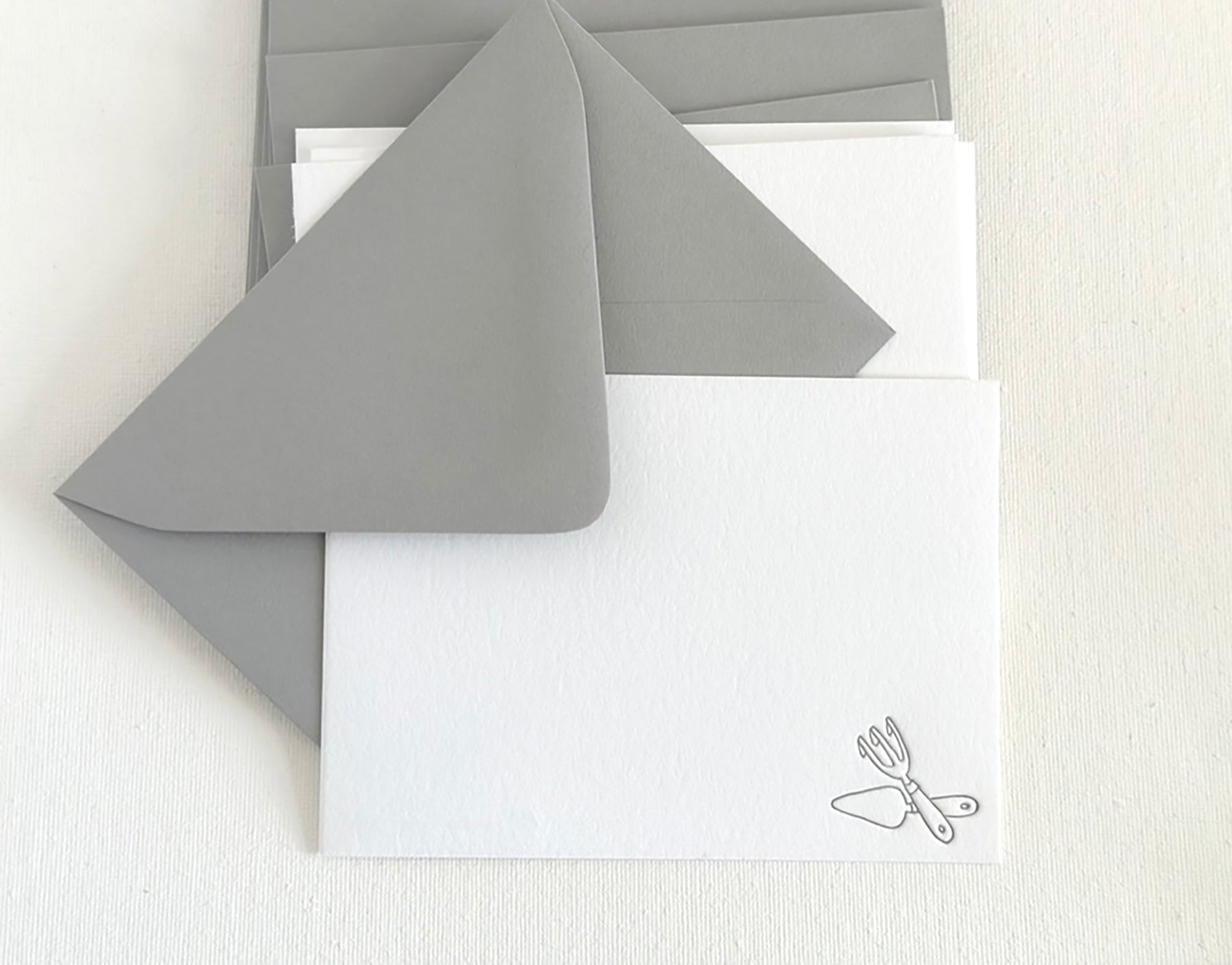 letterpress stationery with garden tool design

boxed set of letterpress stationery with garden tools

garden tools stationery