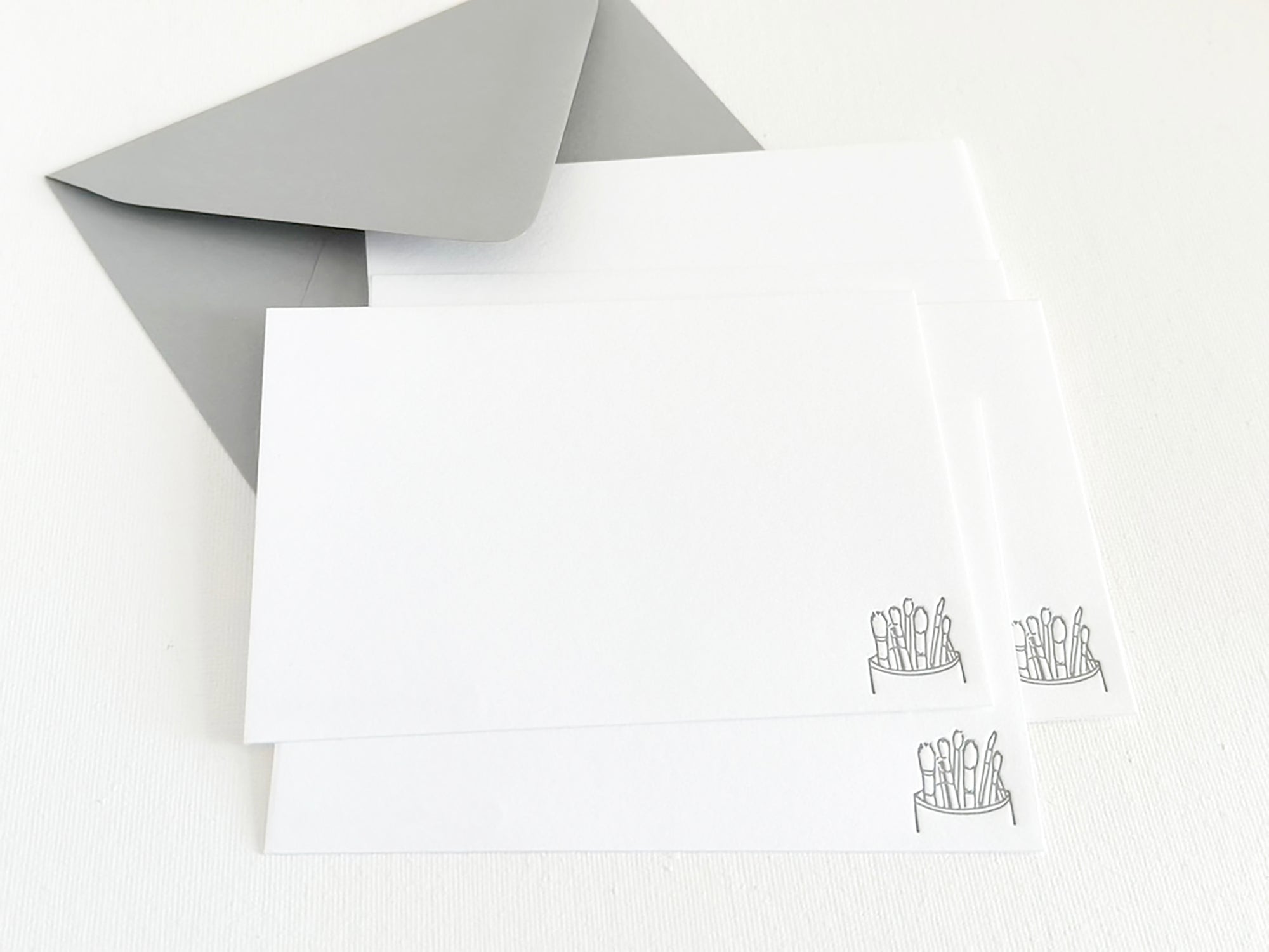 letterpress stationery with paint brushes design
letterpress note cards with paint brushes 
boxed set of of letterpress note cards with paint brushes